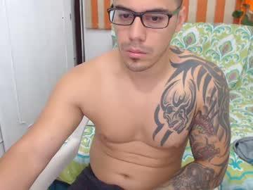 derryl_8 chaturbate