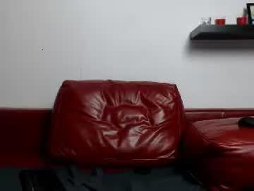 divine_body chaturbate