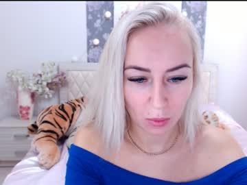 elinalucky chaturbate