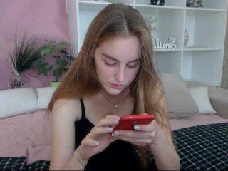 EmilySpaceW bongacams