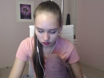 emily_shape chaturbate