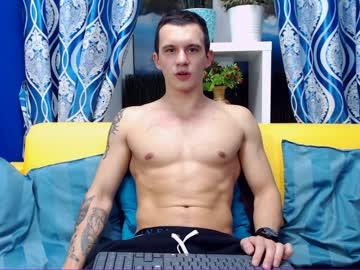 estonian_showman chaturbate