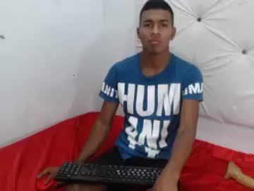 giovannysexyhot chaturbate