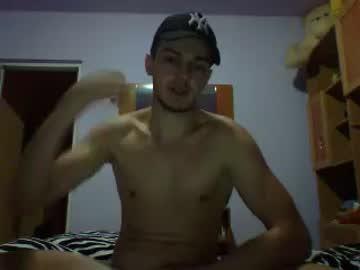 handsomekevinxoxo chaturbate