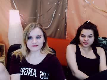 hannah_and_erika chaturbate