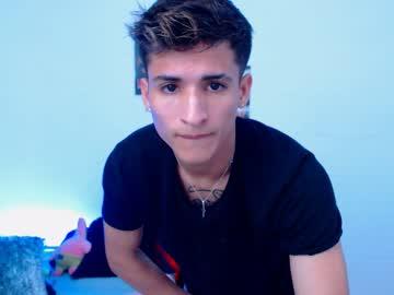 harold_cruz18 chaturbate