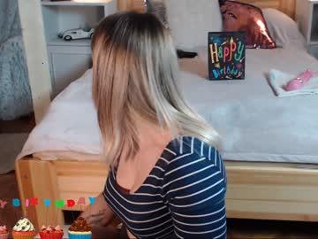 helenvixen chaturbate