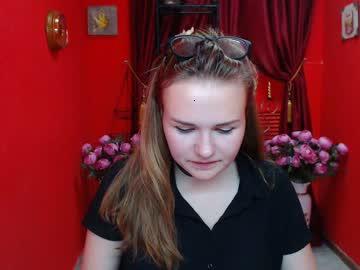 henrietta_mystery chaturbate