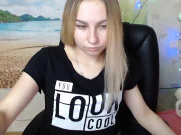 holly1999 chaturbate