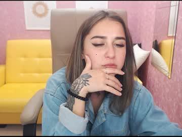 holly_wow chaturbate