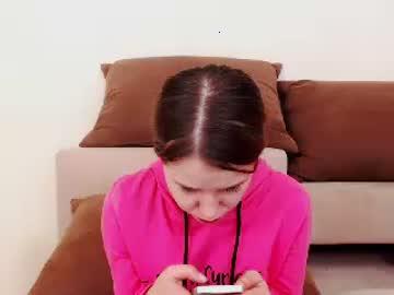 hollyvilla4u chaturbate