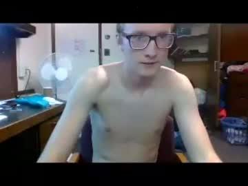 hornycollegeboiii3 chaturbate