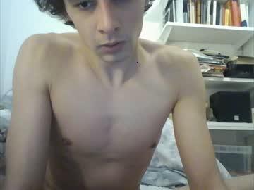 hung1996a chaturbate