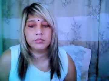 indianroxy69 chaturbate