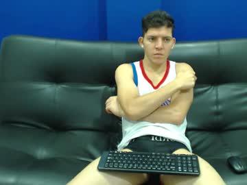 jacksonblayze chaturbate