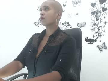 janki_klaus chaturbate