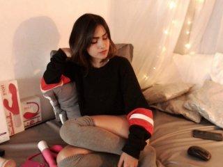 Jellicent18 bongacams