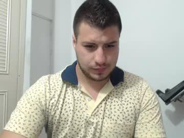 johan_latino1053 chaturbate