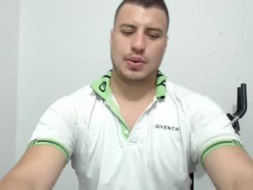 johan_latino1053 chaturbate