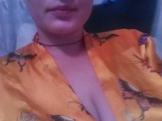 Judy-Inlove99 bongacams