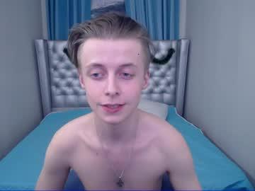 junior_warhol chaturbate