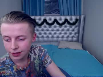 junior_warhol chaturbate