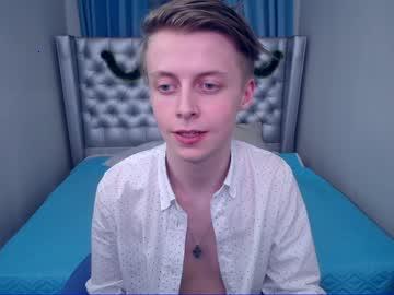 junior_warhol chaturbate