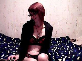 Karmen32 bongacams