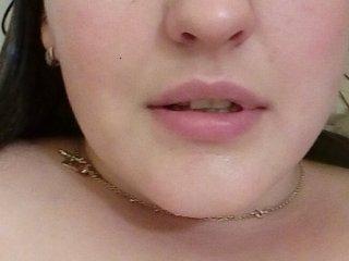 Katrin-kiss27 bongacams