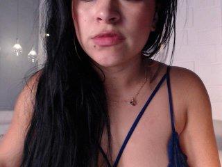 KellyBrooke bongacams