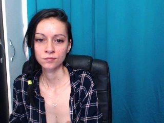 kissnicoll bongacams