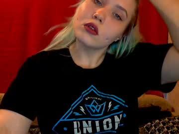 kitzen_pierce chaturbate