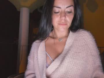 lara23 chaturbate