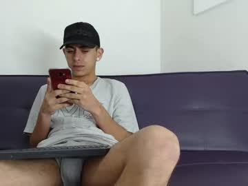 latinsexyboy_7 chaturbate