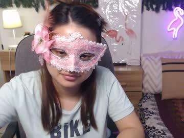 laura_pu5ini chaturbate