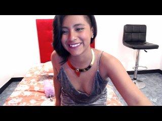 lauramartin3z bongacams