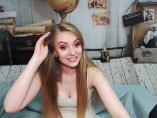 LeahGoldHair bongacams