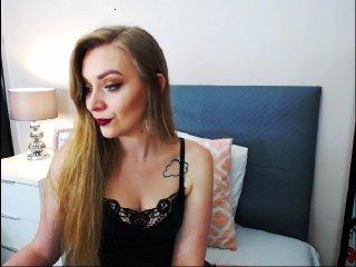 LeahGoldHair bongacams