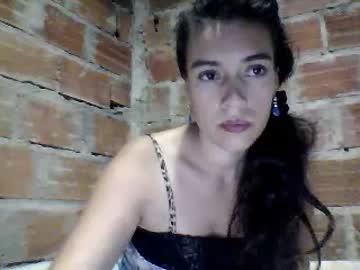 lindaricaa chaturbate