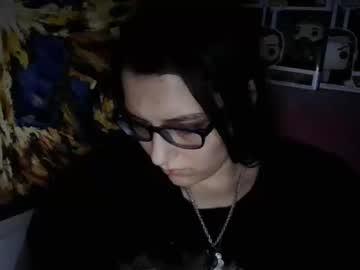 littlenerdyslut221 chaturbate