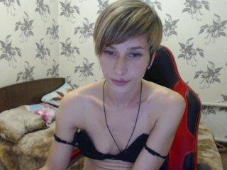 LizaLarson bongacams