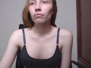 Lucys3x bongacams