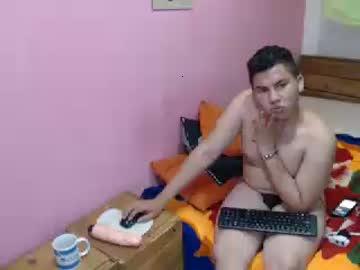 lucasjons chaturbate