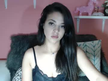 lucianacute18a chaturbate