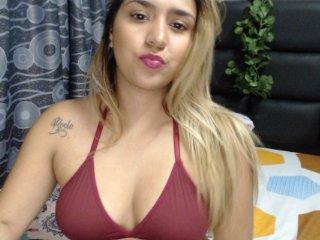 lunahott10 bongacams