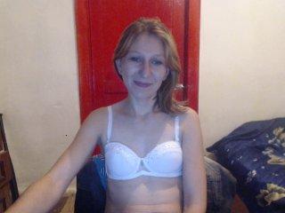 mandarinka42r bongacams