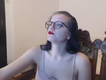 melly_moon chaturbate