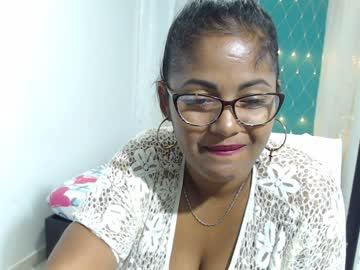 mia_brown_2 chaturbate