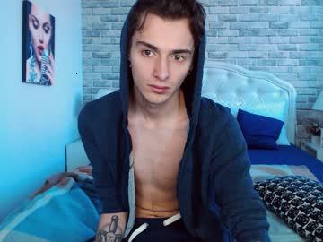 mikaelbrownn chaturbate