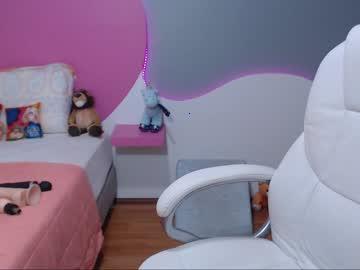 mikaella09 chaturbate